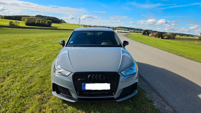 AUDI RS3 2.5 TFSI S tronic quattro Sportback -