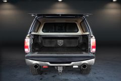 DODGE RAM 1500 5.7l V8 Laramie CrewCab - Unfallfrei