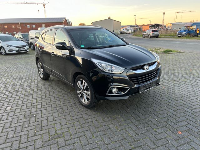 Hyundai ix35 Black & Steel 2WD*2 Hand*PDC*SHZ*NAVI*Kamer