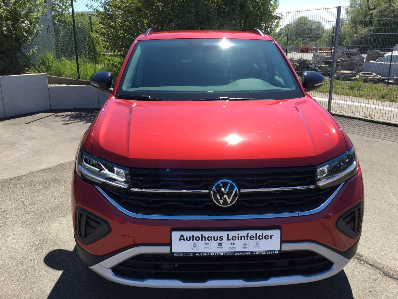 Fahrzeugabbildung Volkswagen T-Cross 1.5 TSI DSG GOAL+AHK+17"+ACC+Kamera