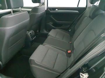 Volkswagen Passat Variant - 6