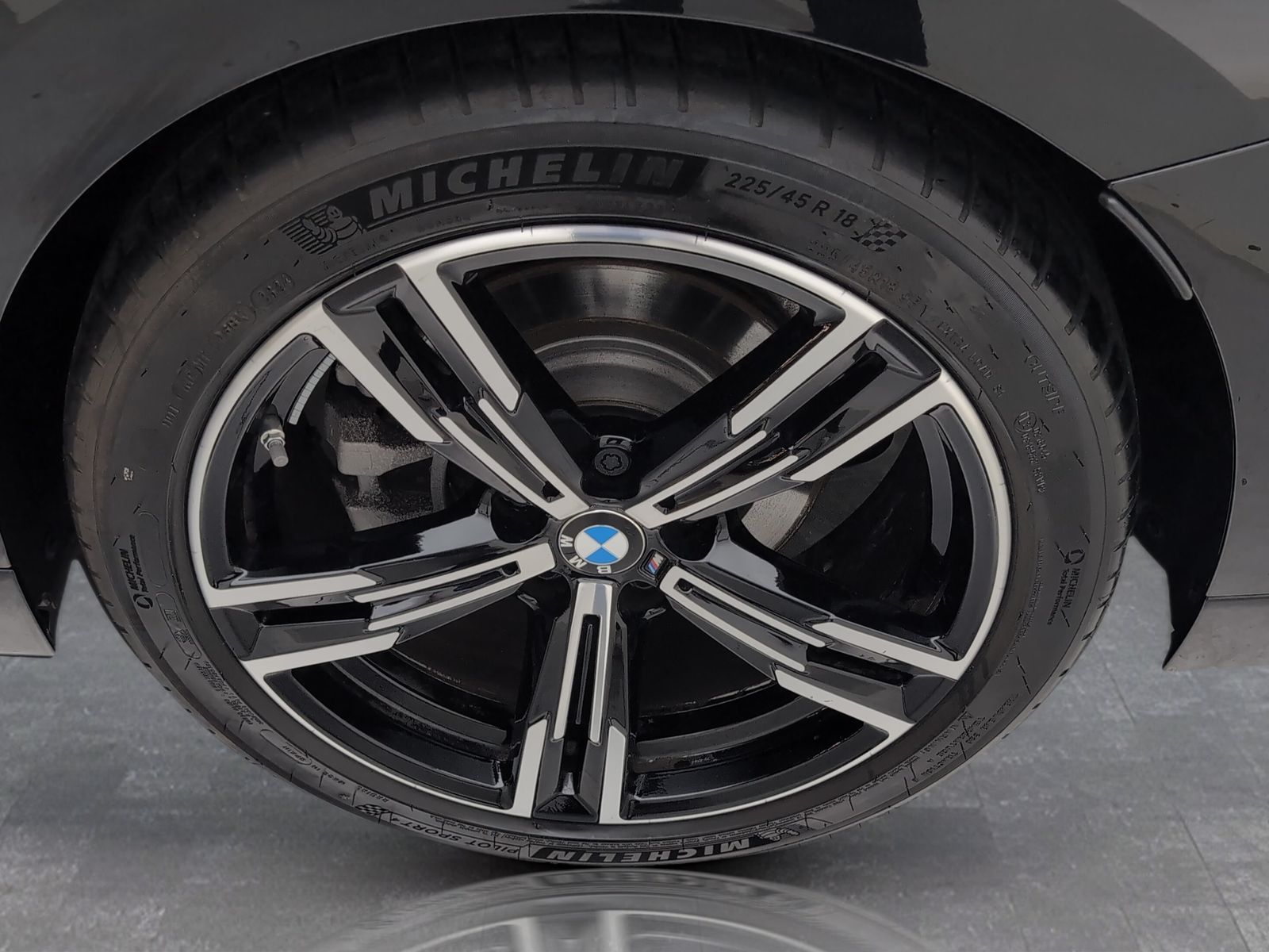 BMW 218 - Bild 17