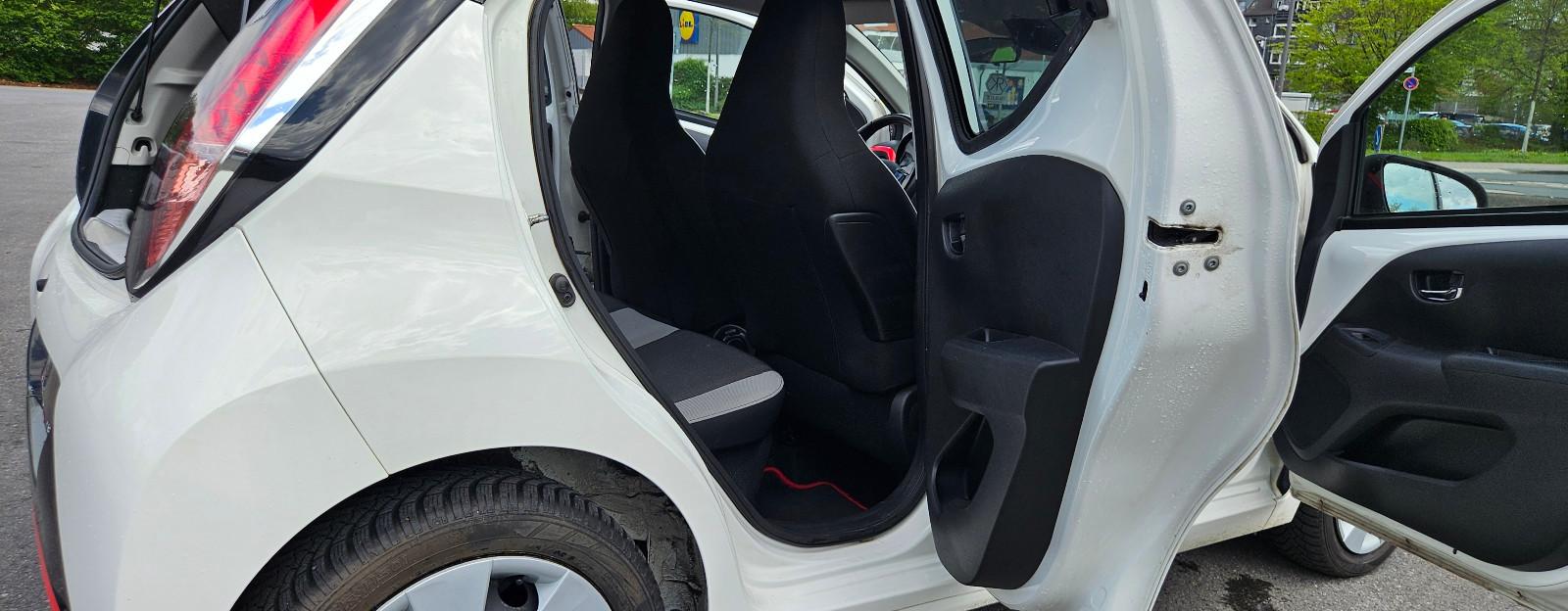 Toyota Aygo Edition Automatik Touch Navi Schaltwippen