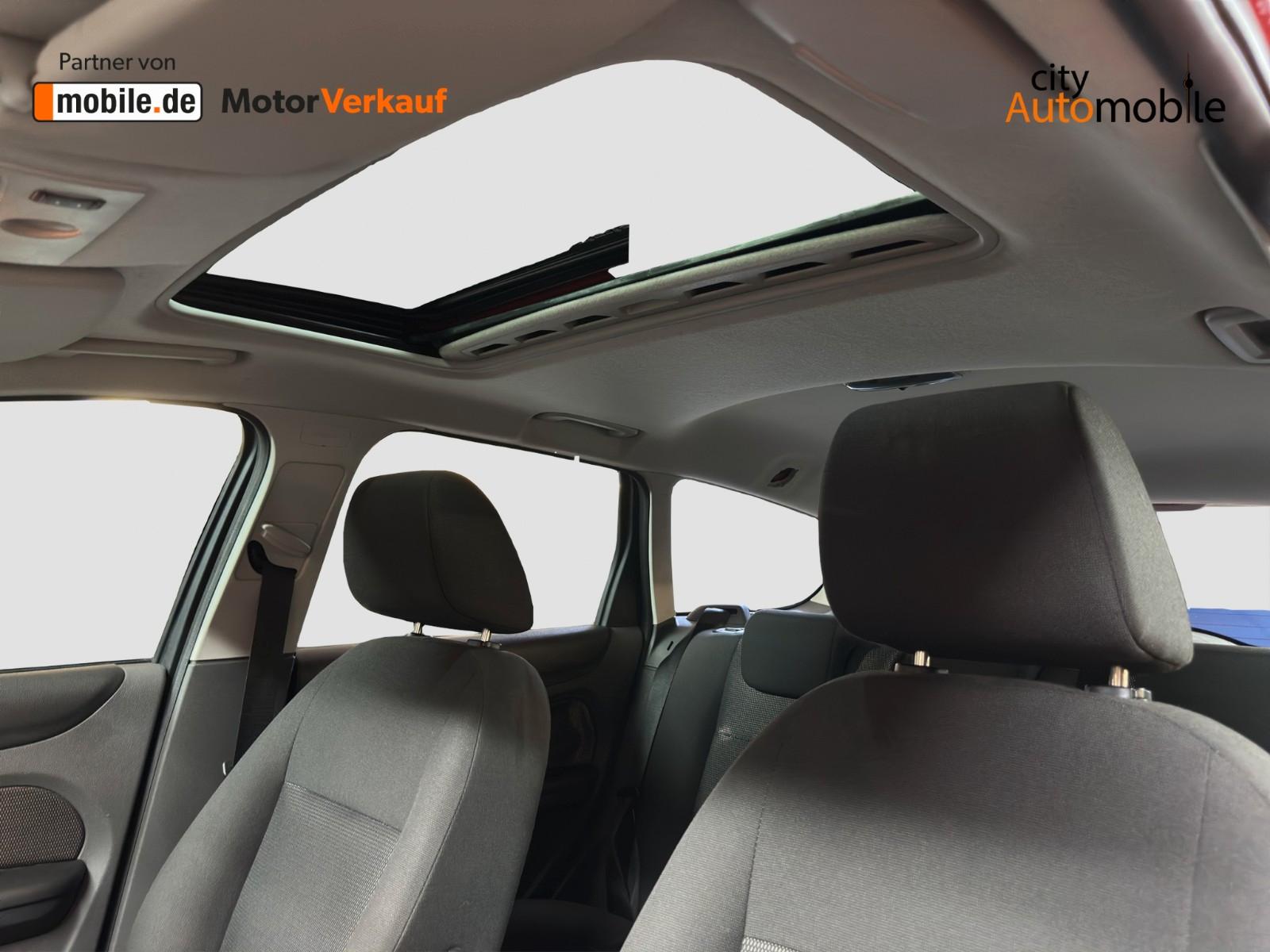 Ford Focus 2006 — photo 19