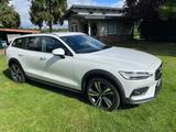 Volvo V60 Cross Country D4 AWD AHK StdHz HarmanKardon - Volvo V60 Cross Country: mit Anhängerkupplung