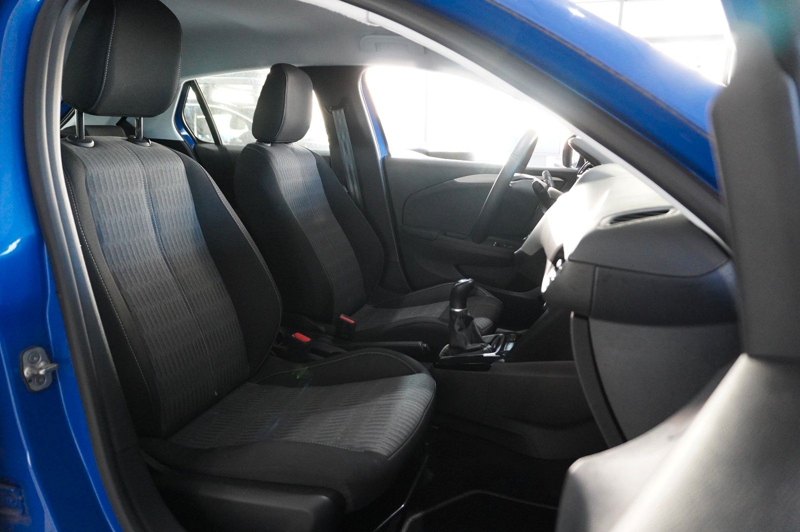 Fahrzeugabbildung Opel Corsa F 1.2 EDITION NAVI/KAMERA/TEMP./PDC/DAB+