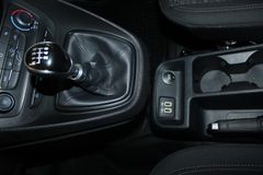 Fahrzeugabbildung Ford Transit Connect TREND KLIMA CAM PDC ACC Regale