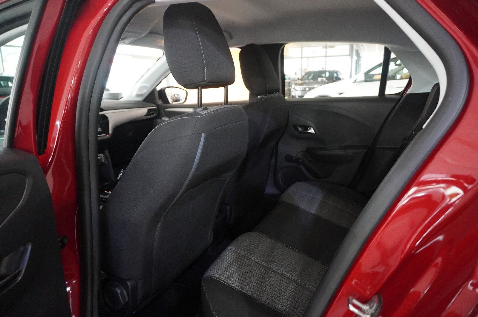 Fahrzeugabbildung Opel Corsa-e F EDITION 3-PHASIG NAVI/KAMERA/SHZ/DAB+