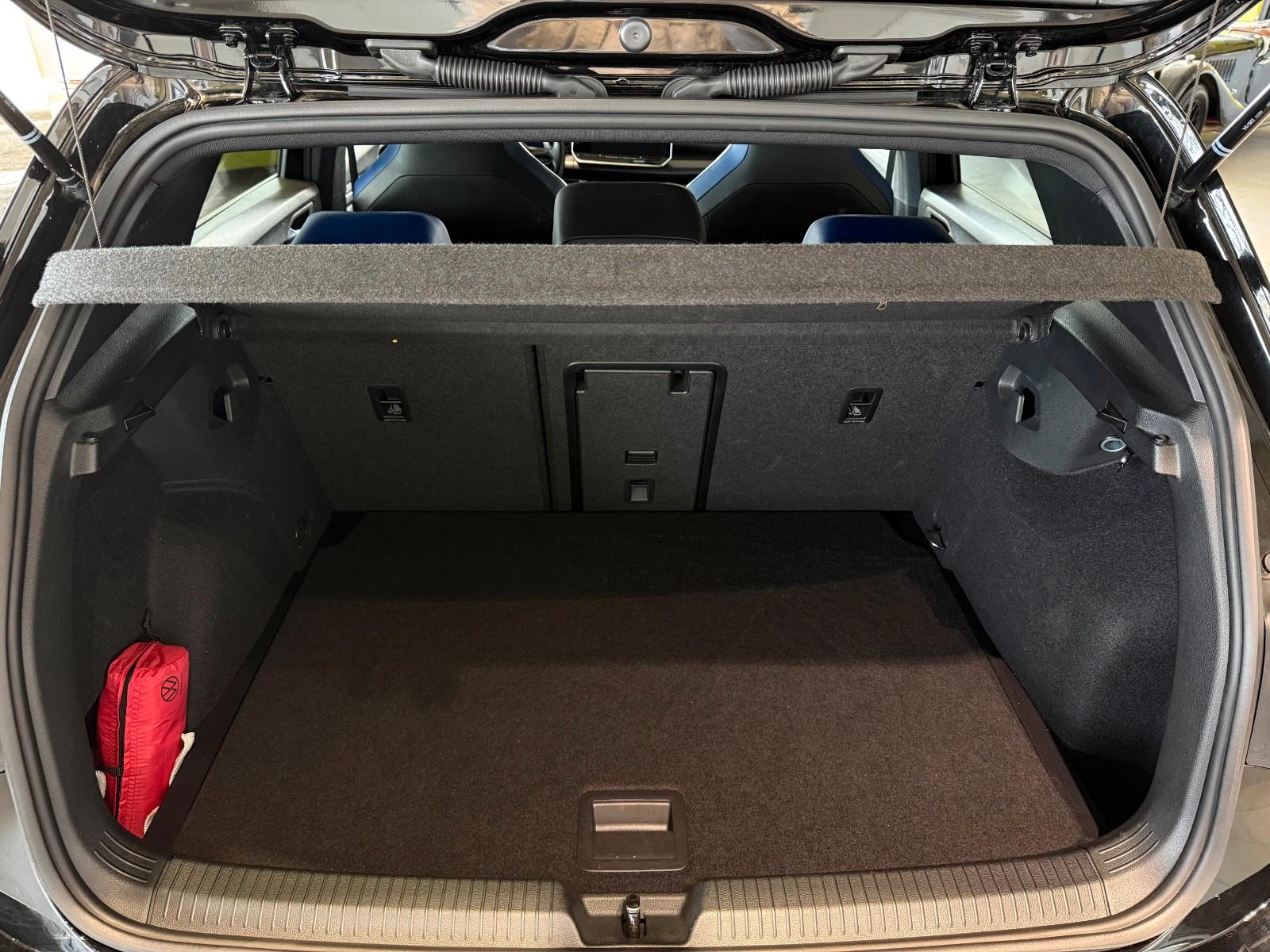 Volkswagen Golf VIII Lim. 2.0 TSI R*Akrapovic*Ambiente*, миниатюра 6