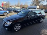 Mercedes-Benz E 220 CDI T-Modell Avantgarde=Schiebdach-Xenon-= - Mercedes-Benz E 220 Gebrauchtwagen in Lübeck
