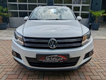 Volkswagen Tiguan - 2