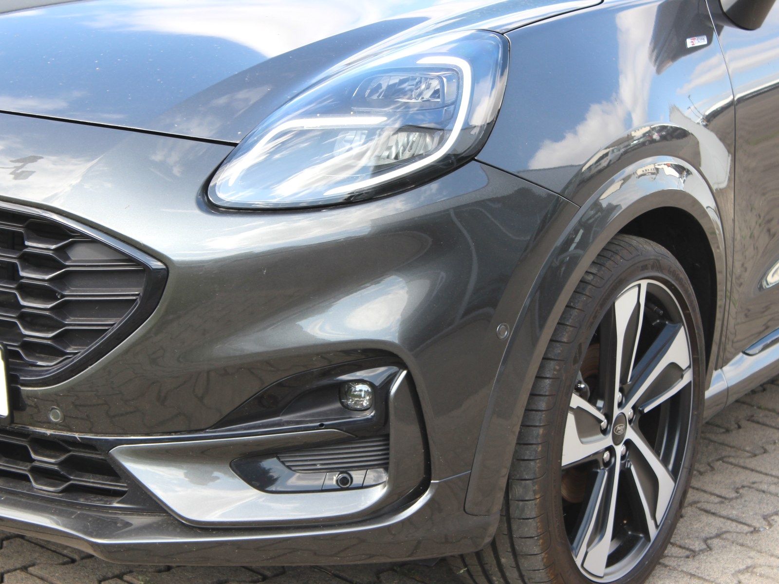 Fahrzeugabbildung Ford Puma ST-Line X 1,0 EcoBoost Mild Hybrid
