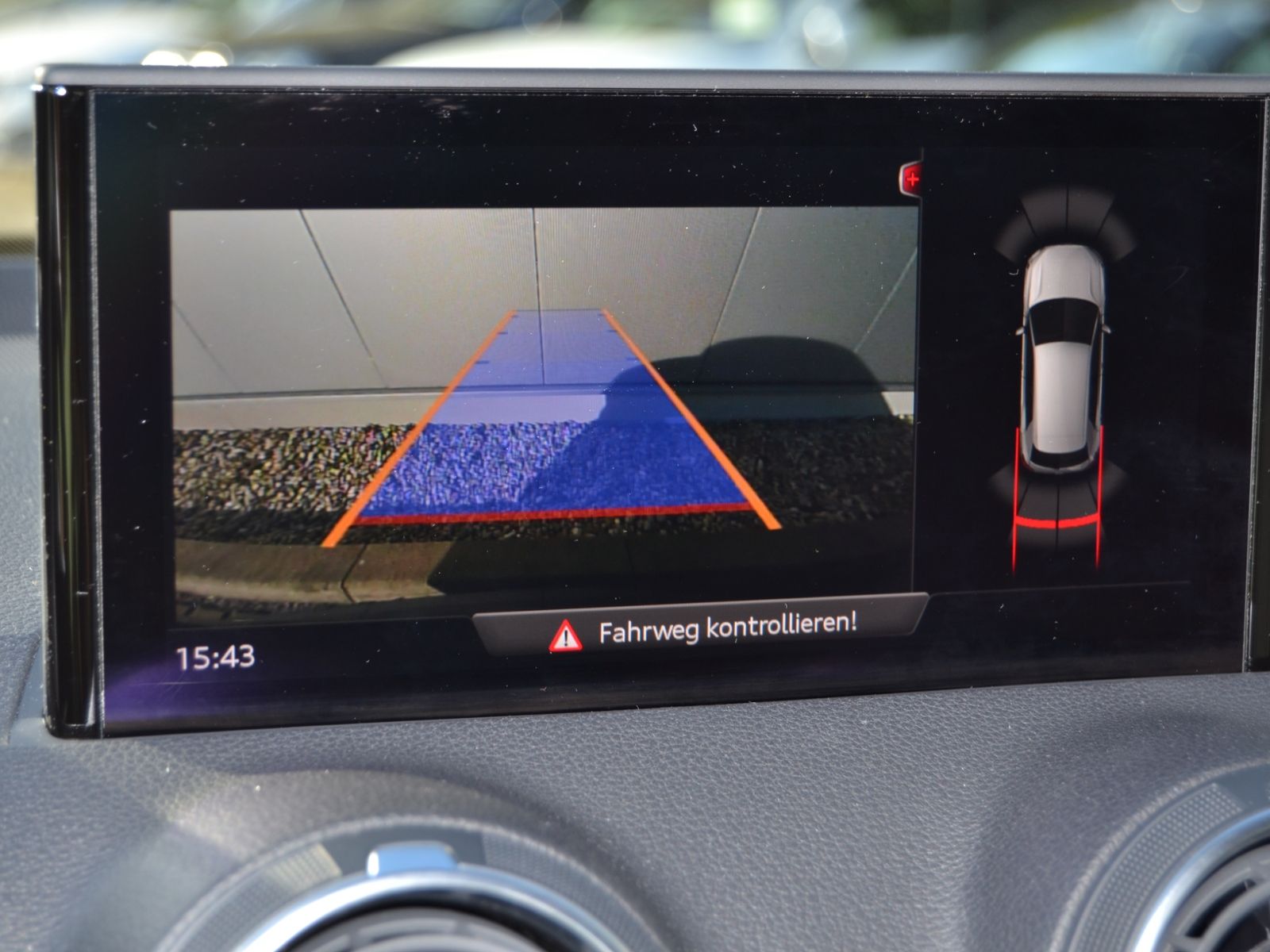 Q2 35 TFSI S-tronic Advanced AHK/MATRIX-LED/RFK/