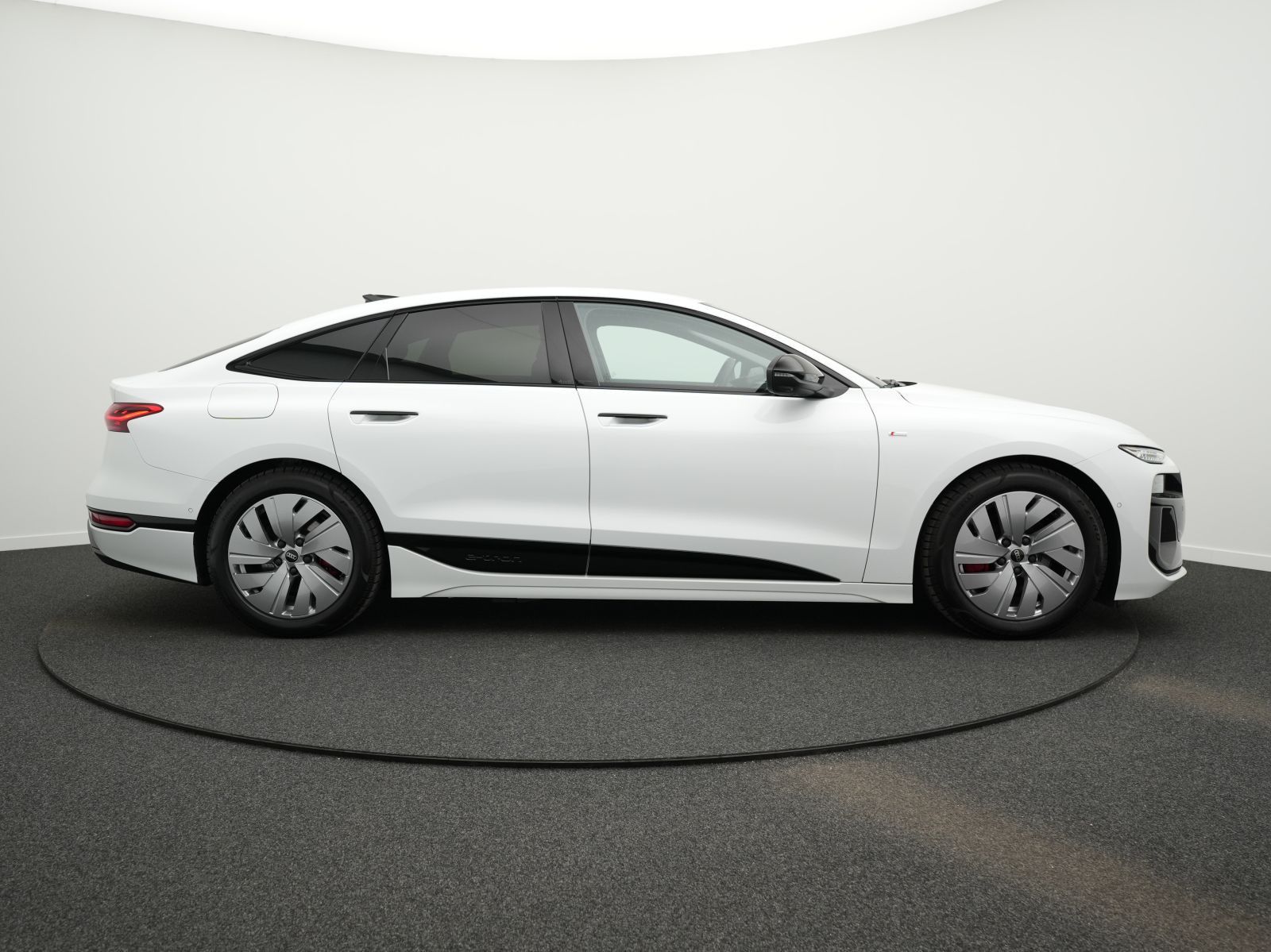 Audi A6 e-tron - Bild 15