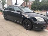 Toyota Avensis Kombi 2.0 D-4D Executive +TÜV 03.2027 - Toyota Avensis Gebrauchtwagen in Hamburg