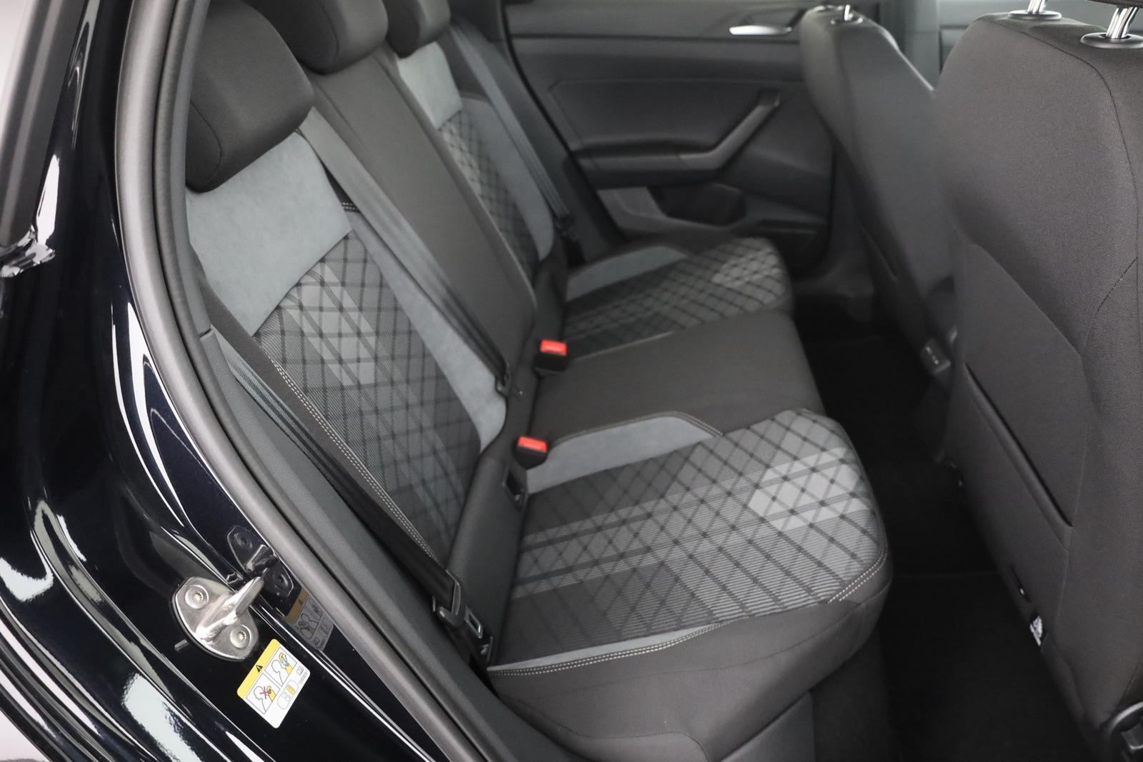 Volkswagen Taigo R-Line 1.5 TSI DSG Matrix ACC AHK