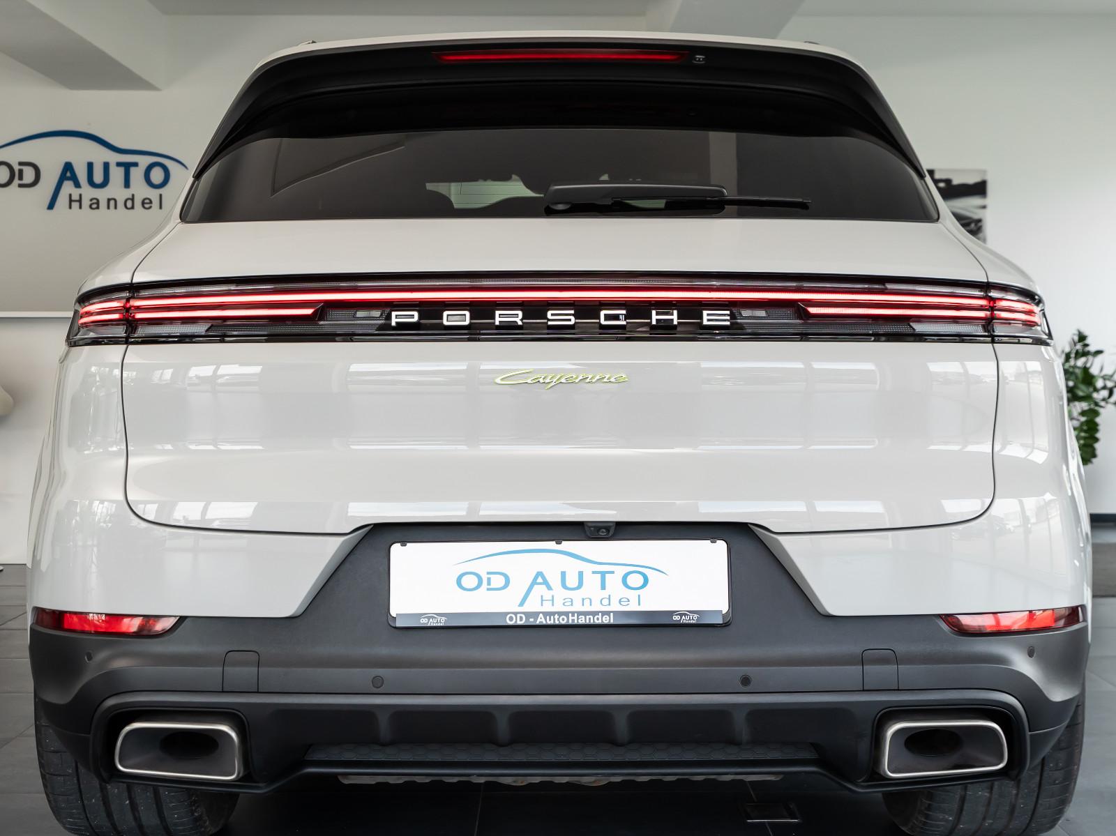 Porsche Cayenne E-Hybrid Pano/Luft/Beifahrerdisplay/Inno