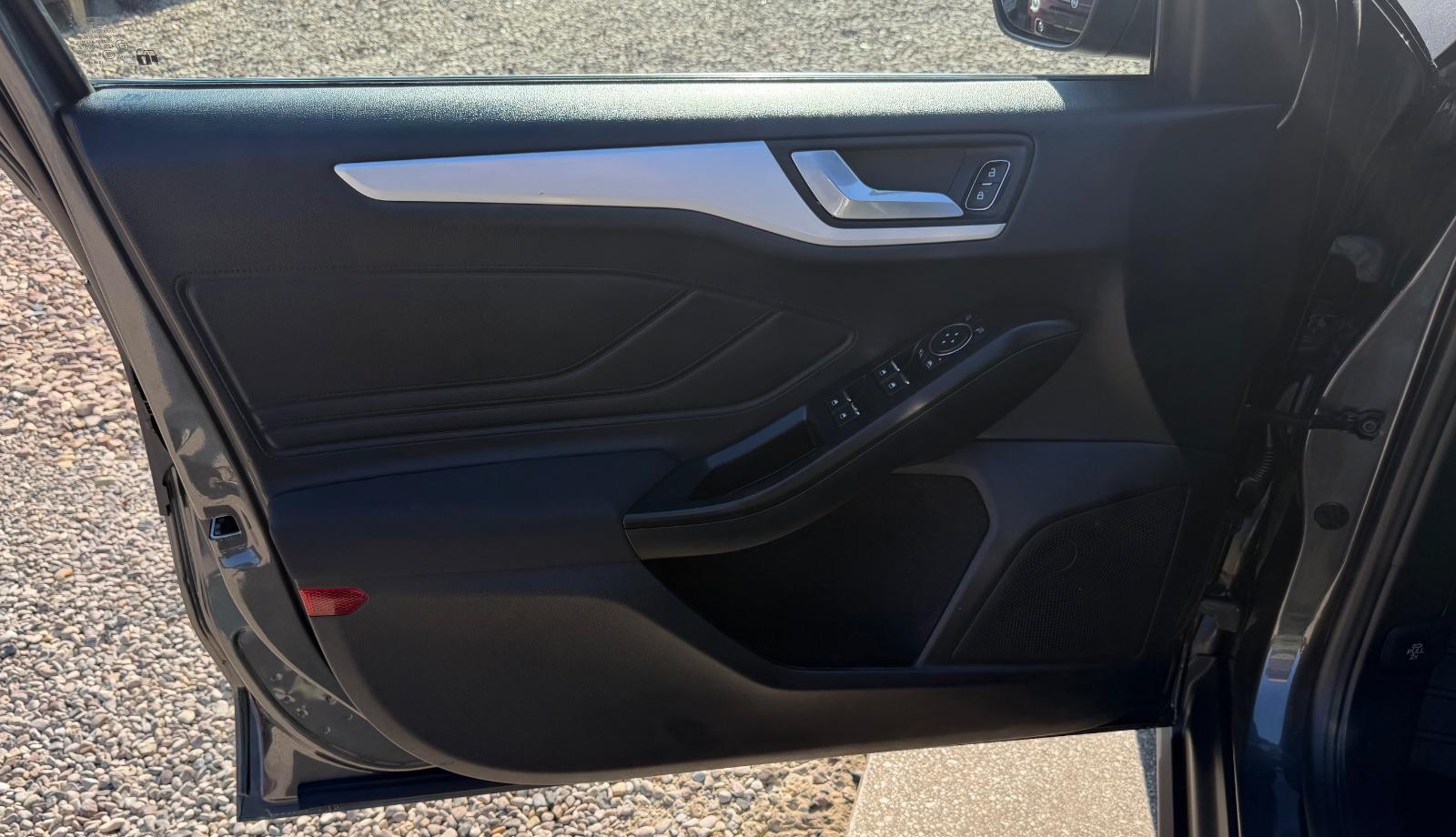 Ford Focus Turnier Cool & Connect Sport Lenkrad