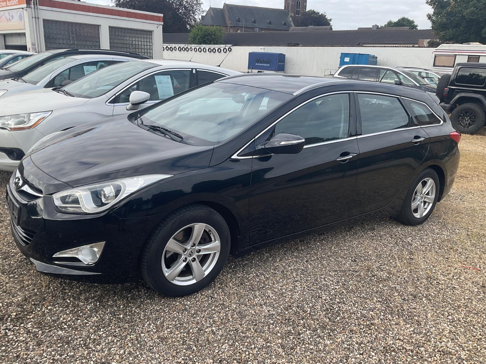 Hyundai i40 cw FIFA World Cup Edition