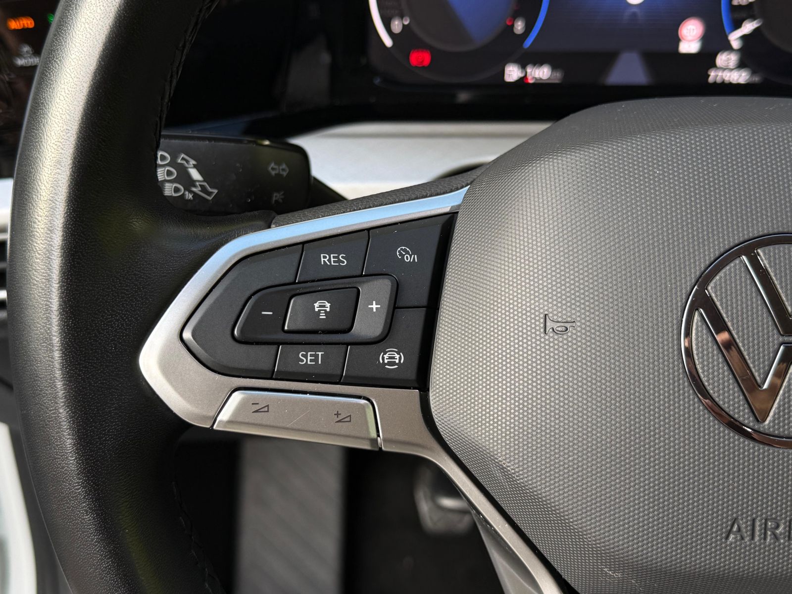 Fahrzeugabbildung Volkswagen Golf Variant 1.5 TSI Life LED+NAV+SHZ+PARK+VIRTU