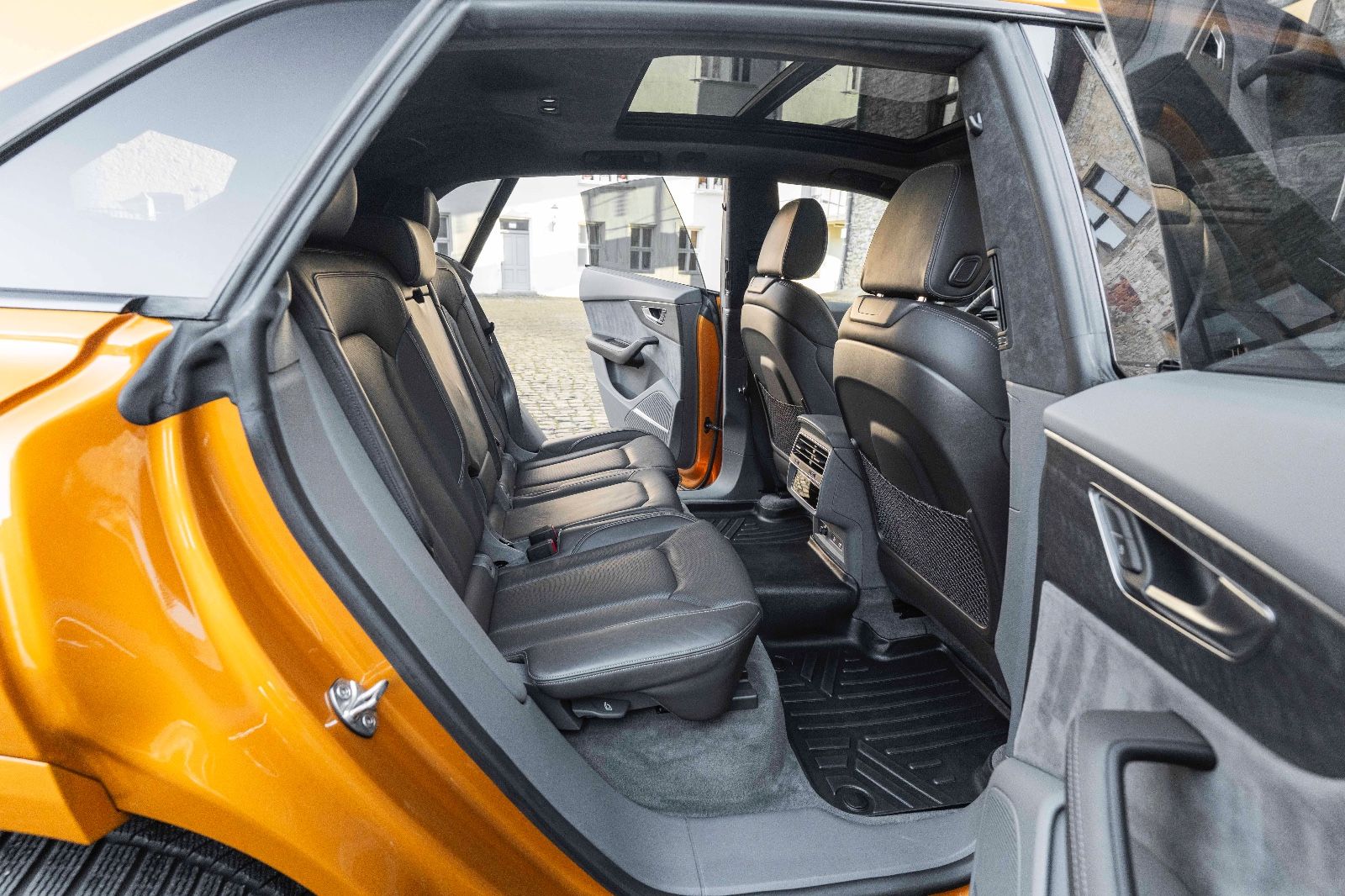 Fahrzeugabbildung Audi Q8 55 TFSI quattro S-LINE 360° B&O LED MASSAGE