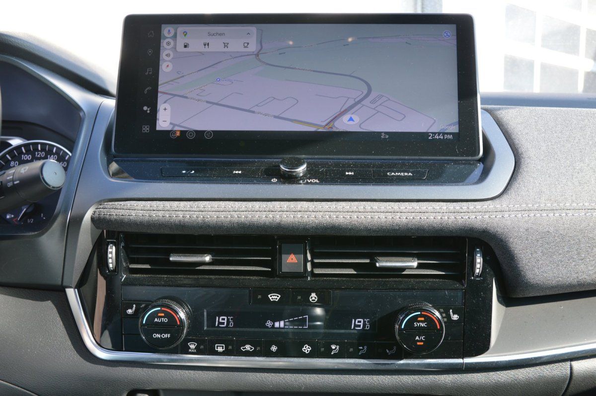 Fahrzeugabbildung Nissan Qashqai LED 360 Grad Winterpaket  Acenta