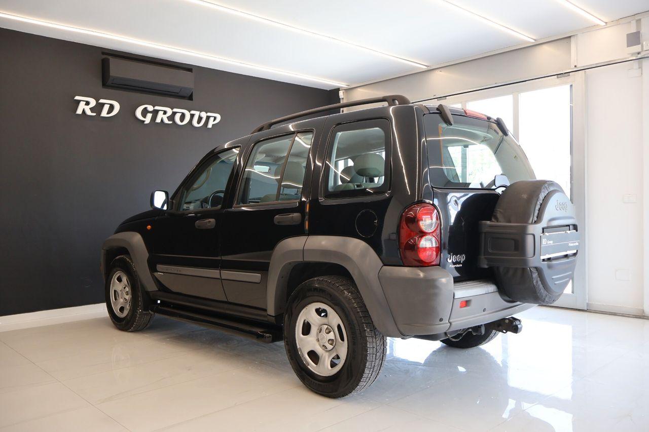 Jeep Cherokee 2006 — photo 5