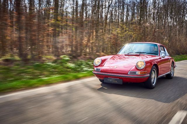 Porsche 911 2.0 S / Vollrestauration / Matching Numbers