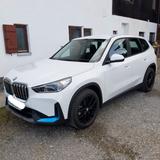 BMW iX1 xDrive30 - Allrad mit Anhängerkupplung