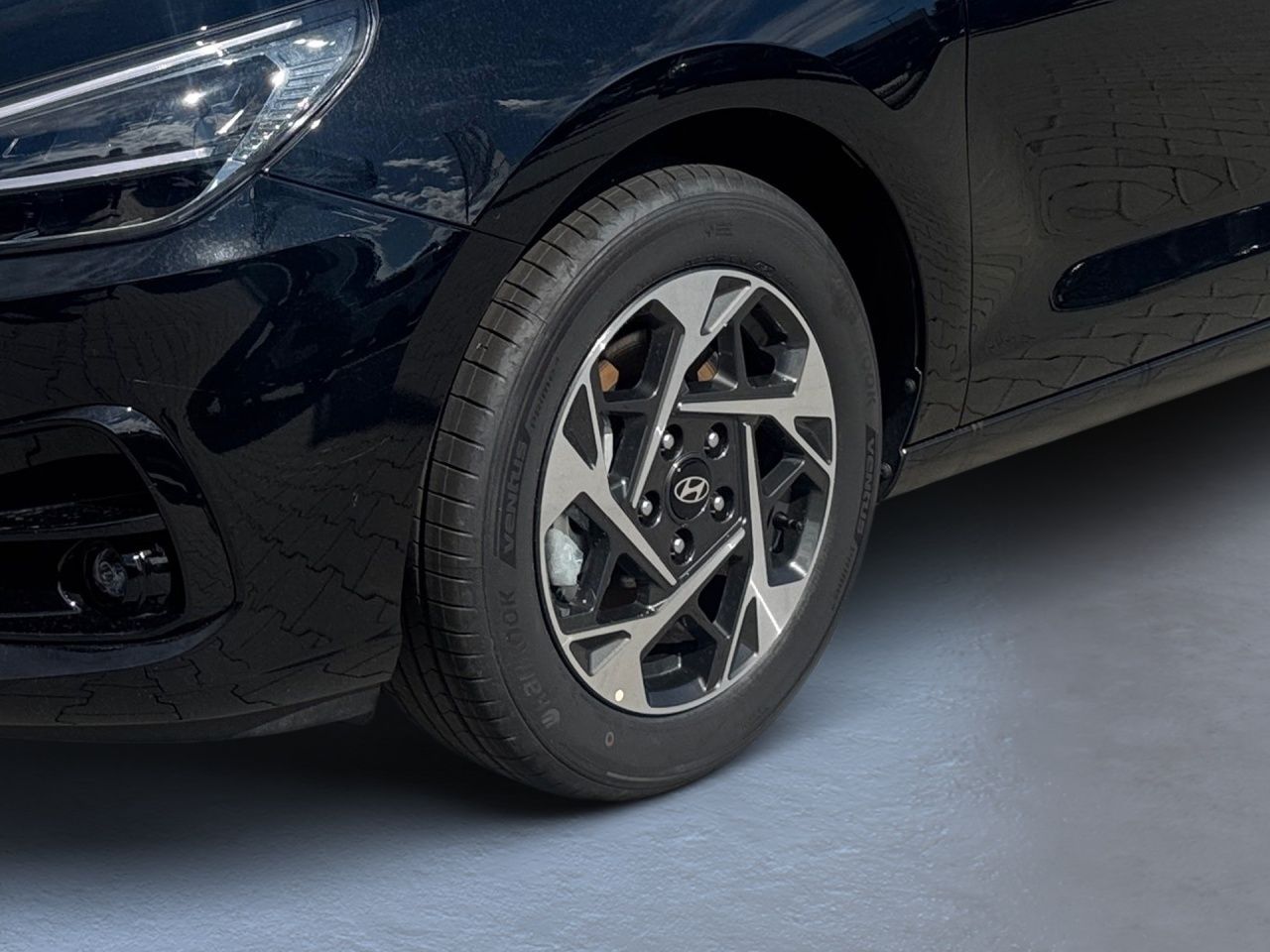 Fahrzeugabbildung Hyundai i30 ADVANTAGE LED*SHZ*LHZ*KAMERA*NAVI*USB*2Z-KL*