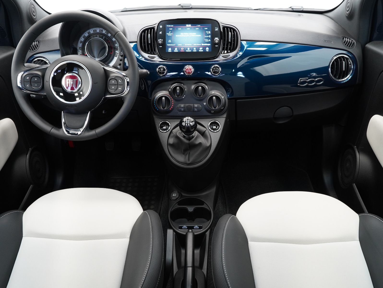 Fahrzeugabbildung Fiat 500 1.0 Mild Hybrid Dolcevita PANORAMA
