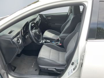 Toyota Auris Touring Sports - 9