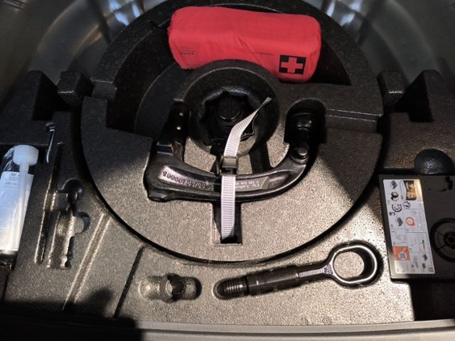 Fahrzeugabbildung Volkswagen T-Roc 1.5 TSI OPF DSG Goal LED-PLUS NAVI ACC RÜC