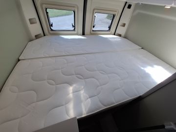 Westfalia Columbus 600 D 140PS Automatik SOLAR LED Lithium