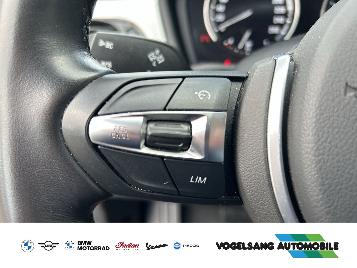 Fahrzeugabbildung BMW X1 20i xDrive,SportLine,AHK,Rückfahrk.,H&KSound,