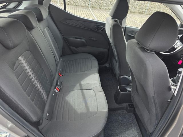 Hyundai i10 1.2 62 kW (84 PS), Schalt. 5-Gang, Fronta...