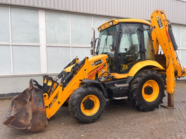 JCB 3CX (4352 hours)