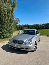 Mercedes-Benz E220 CDI TÜV 02/27 - Mercedes-Benz E 220 aus 2002: Cdi