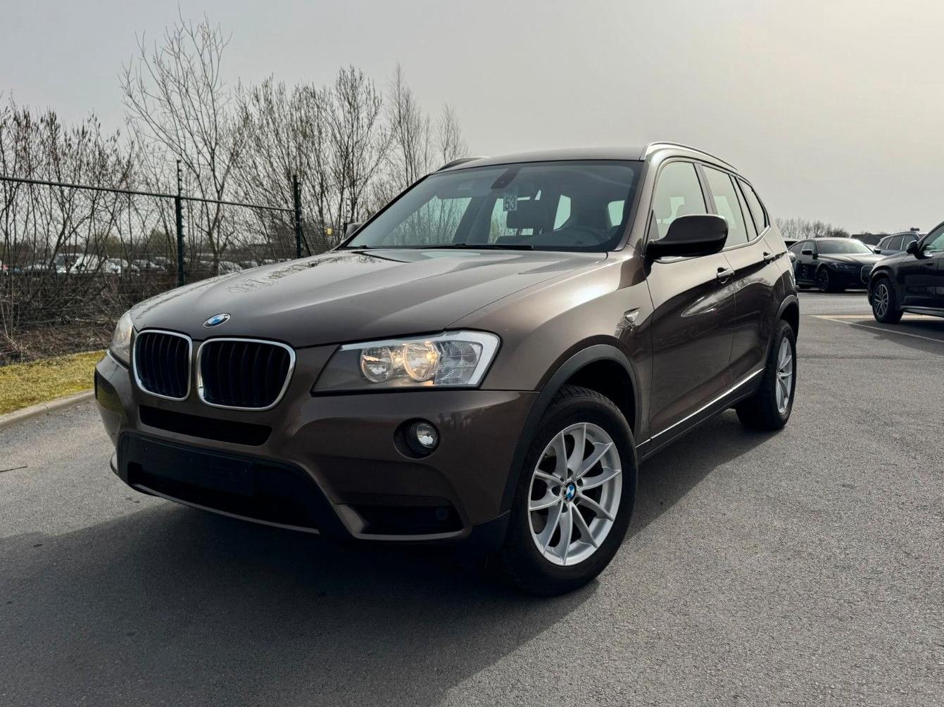 BMW X3 xDrive20dA - CC - AHK - NaviProf