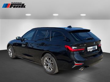 BMW 330e XDRIVE A Luxury Line Head-Up HiFi DAB LED