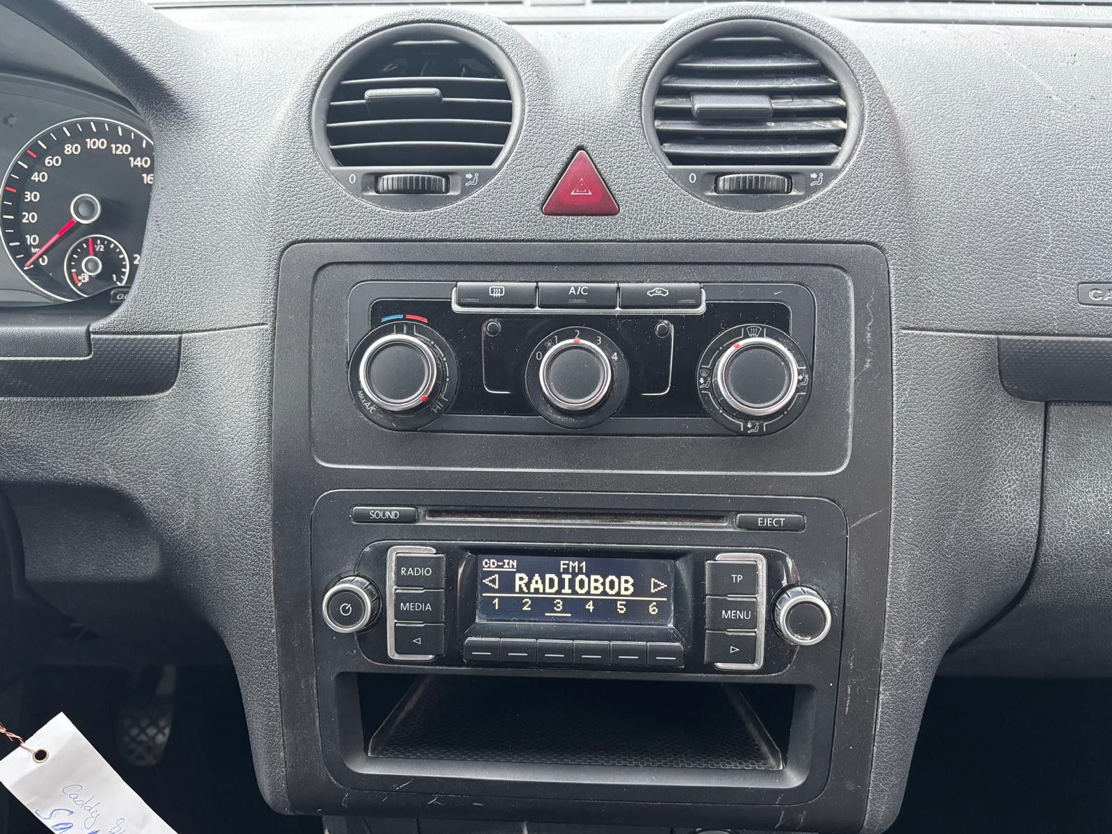 Fahrzeugabbildung Volkswagen Caddy 1.6 TDI Kasten EcoProfi-KLIMA-AHK-BC-FZV-