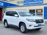 Toyota Land Cruiser 2.8 D-4D*MANUAL-6-G*CAM*AHK*1-HAND - weiße Toyota Land Cruiser