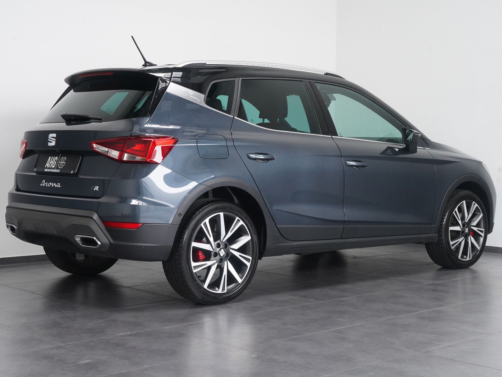 Fahrzeugabbildung SEAT Arona 1.5 TSI DSG FR LED/ACC/DAB/CARPLAY/KAMERA