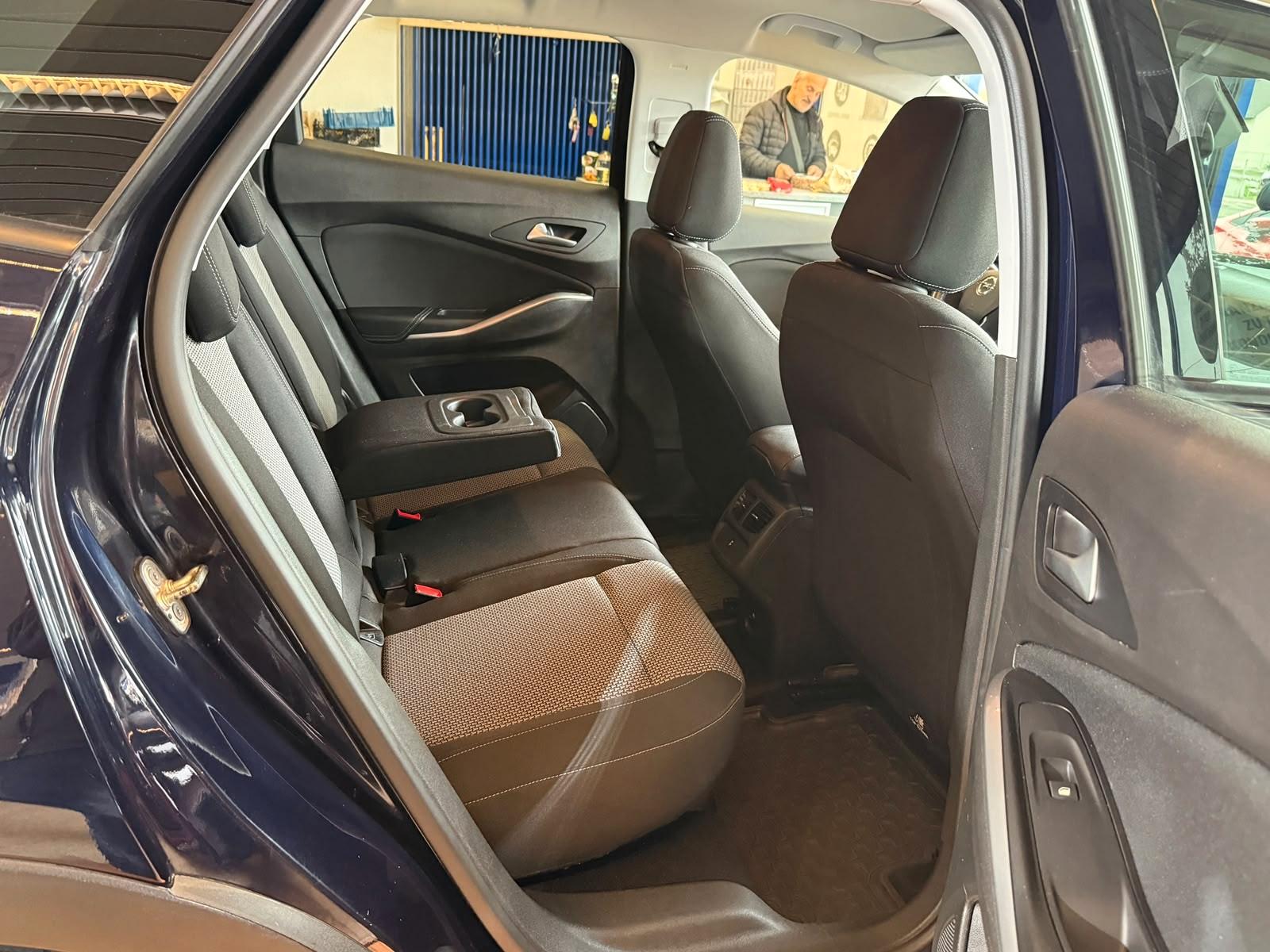 Opel Grandland (X) Design Line Automatik / R-Kamera