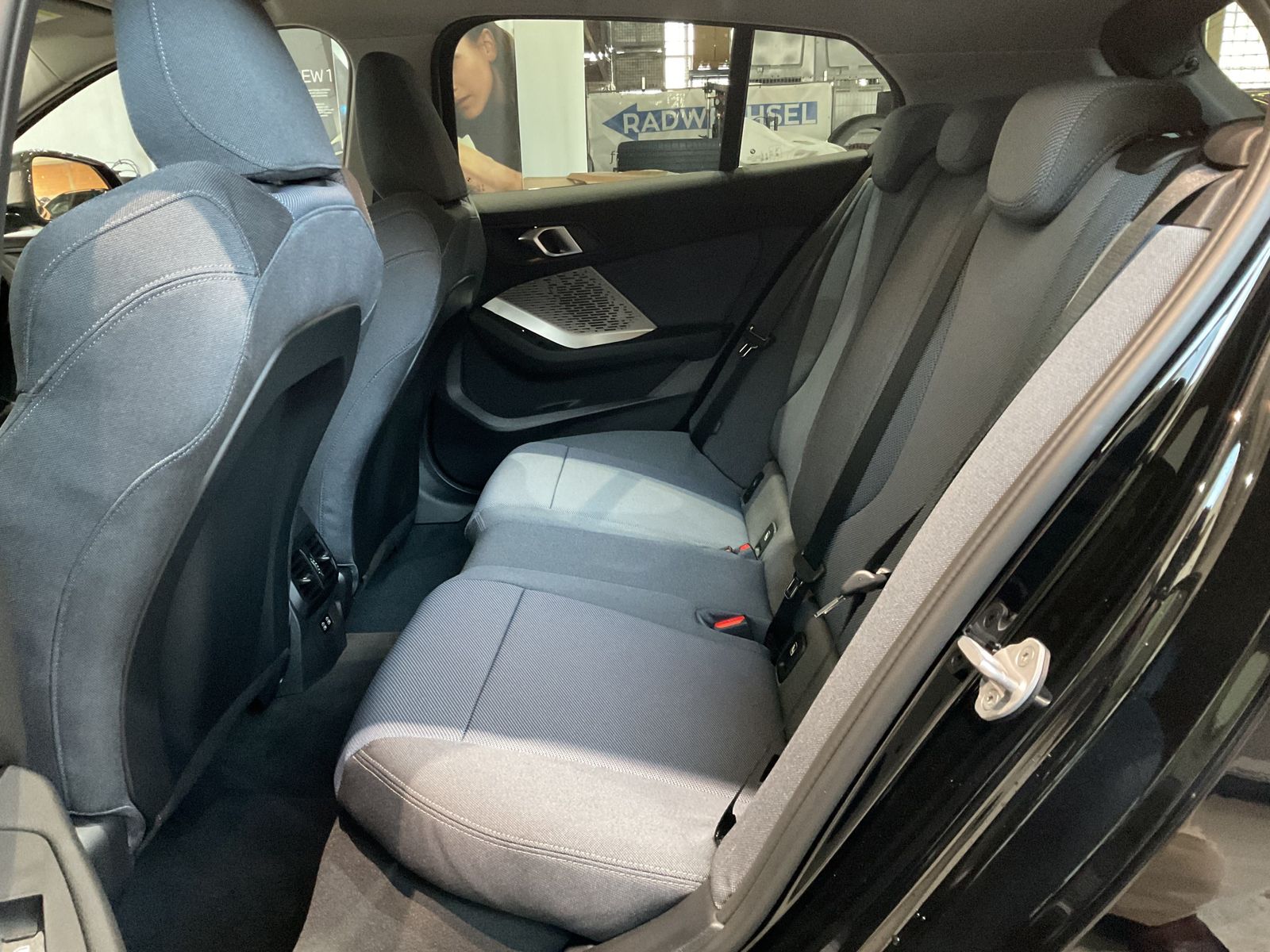 Fahrzeugabbildung BMW 116 Komfortzugang, AHK, Lenkradhzg. DAB LED