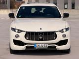 Maserati Levante 3.0 V6 430HP Modena S Auto 4WD 21 Zoll - weiße Maserati Levante