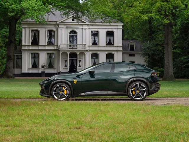 FERRARI Purosangue