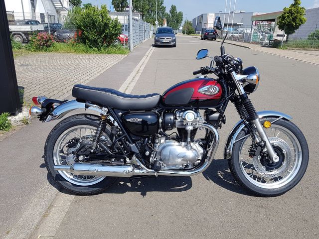 Kawasaki W 800 Vorführer