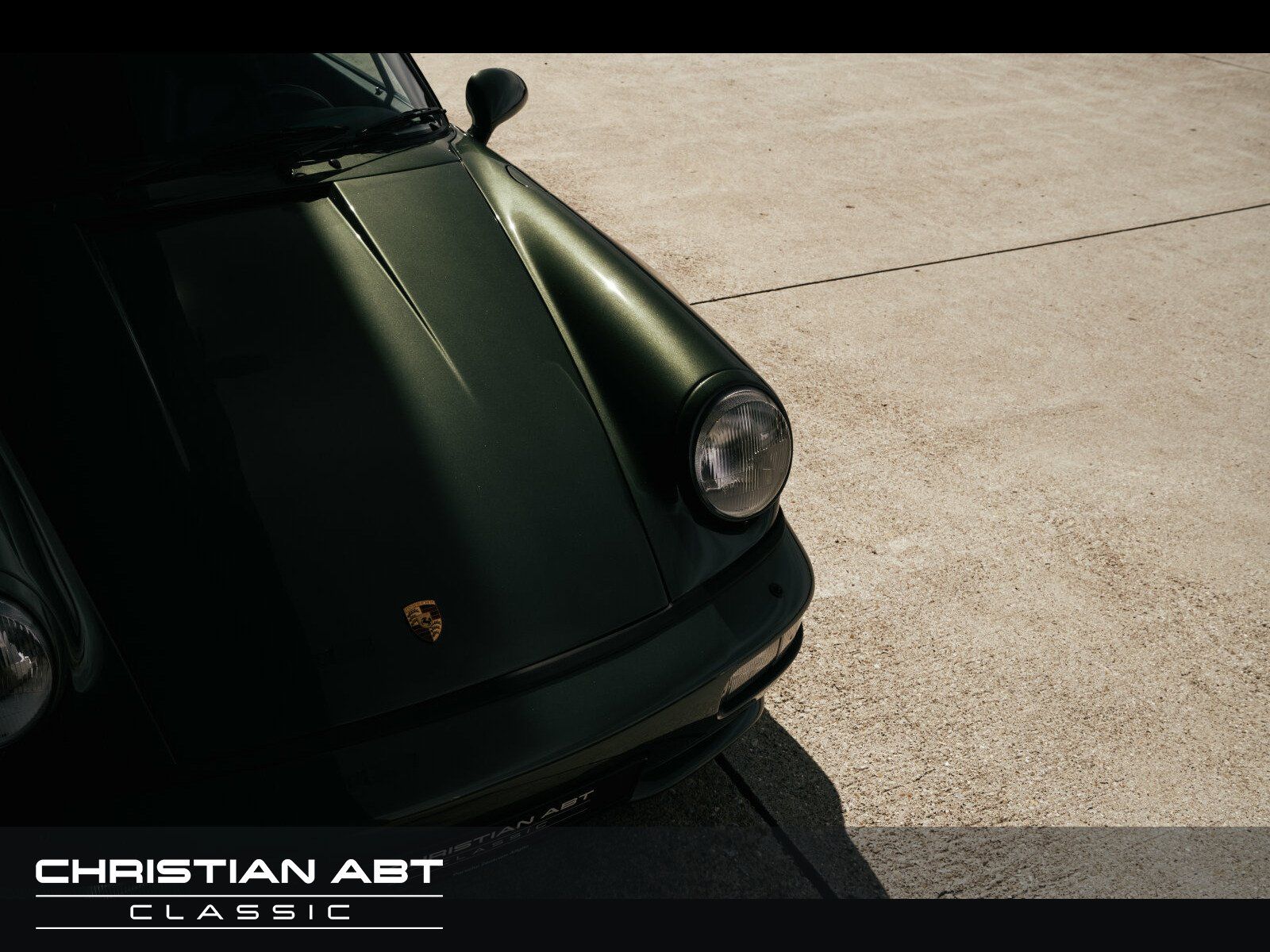 Fahrzeugabbildung Porsche 964 Turbo oak green metallic * perfekter Zustand