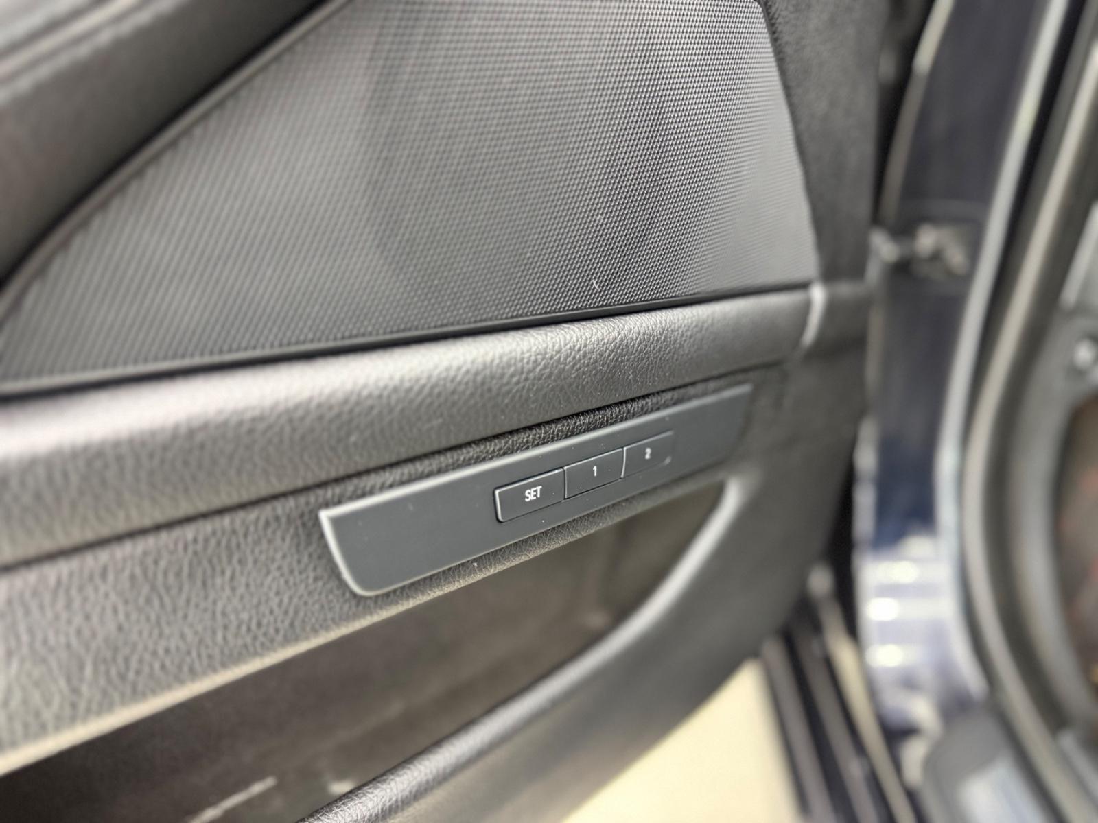 BMW M550 D 3.0 381ch XDRIVE BVA Pack M Toit pano Sièges chauffants cuir Historique présent - 2EME MAIN